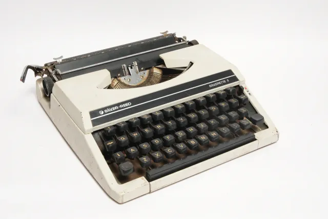 Silver-Reed Silverette II Portable Typewriter