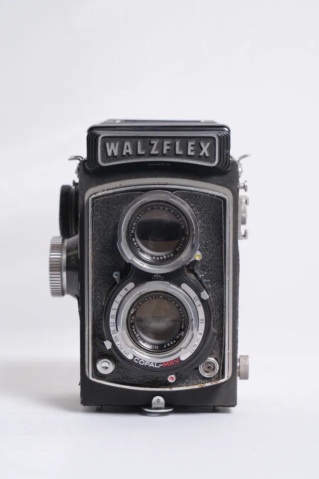 Walzflex TLR Camera with Copal-MXV Shutter and Case