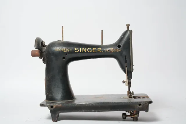 Singer 29K Industrial Boot Patching Sewing Machine