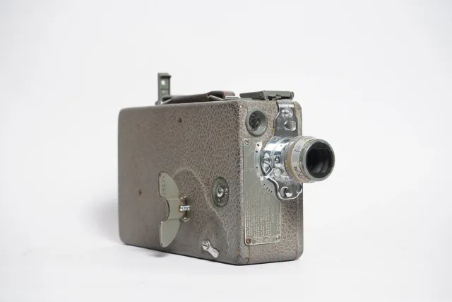 Ciné-Kodak Eight Model 20 Cine Camera
