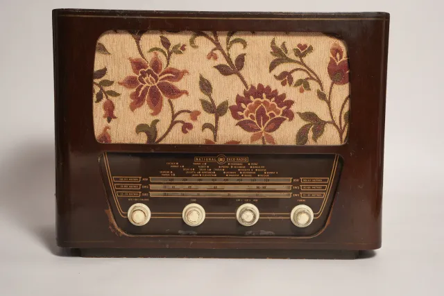 National Ekco Radio Vintage Vacuum Tube Table Radio