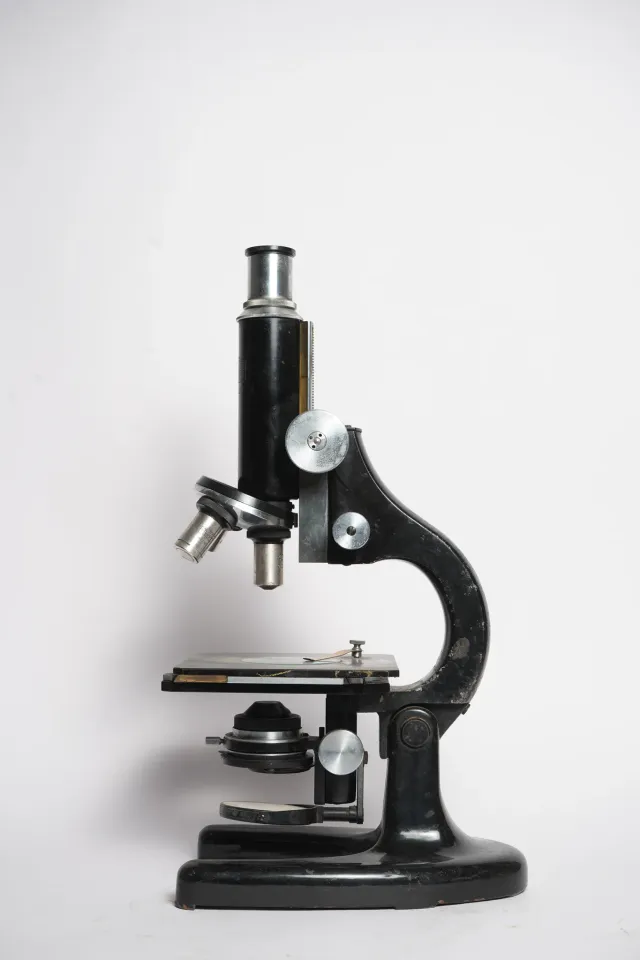 Vintage Monocular Field & Research Microscope