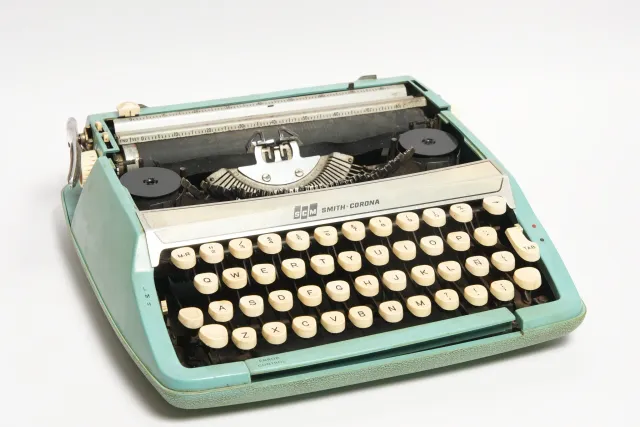 Smith-Corona Portable Typewriter Made in England