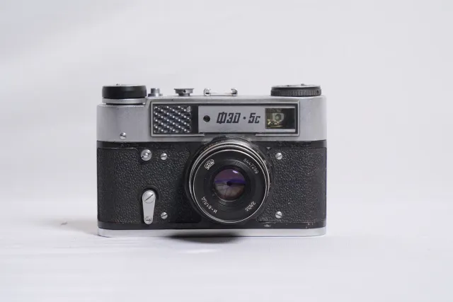 FED-5C Rangefinder Camera with Industar-61L/D Lens and Case